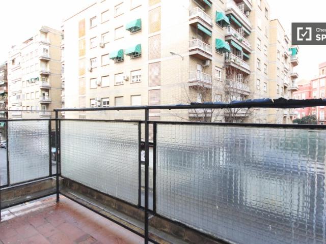 Habitación en piso compartido de 11 habitaciones, Centro Sagrario