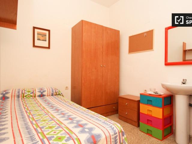 Habitación en piso compartido en alquiler en Pajaritos, Granada