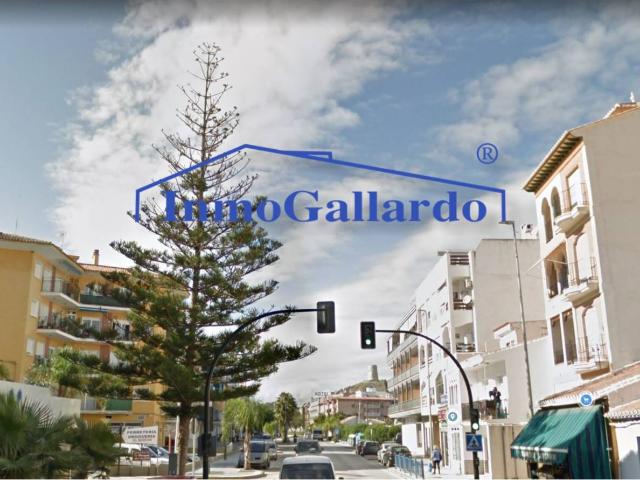 Gran Local comercial de 1.000 m² en zona creciente de vivienda nueva