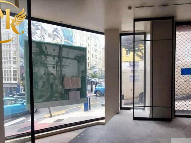 GRAN LOCAL COMERCIAL EN ESQUINA JUNTO A RUALASAL
