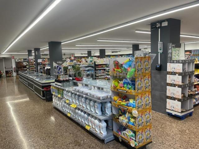 GRAN LOCAL COMERCIAL REFORMADO