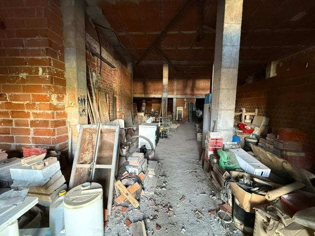 ¡Gran local en bruto en exclusiva en pleno centro de la ciudad! Ideal inversión