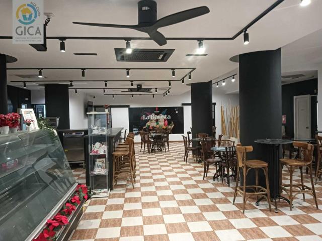 GRAN LOCAL JUNTO A CORREOS ANTIGUA CAFETERIA ROMERO