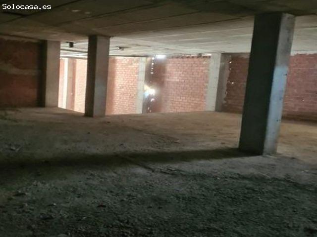 Gran local próximo al centro de Salud