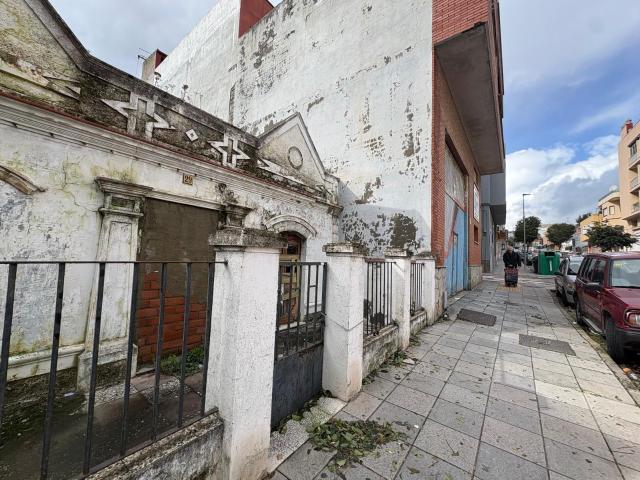 SE VENDE CASA SOLAR EN ALGECIRAS