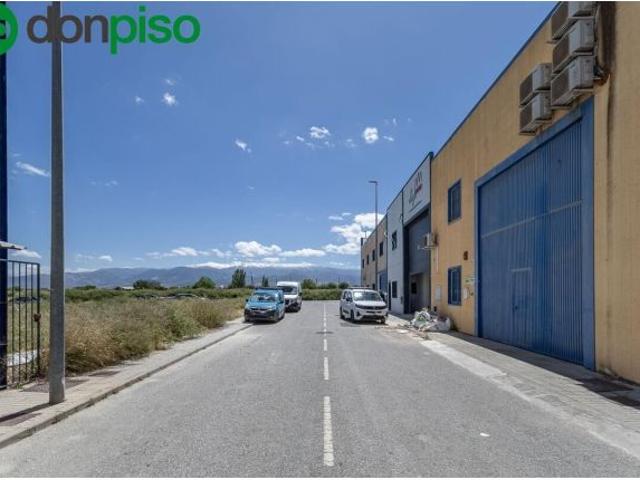 GRAN PARCELA EN ESQUINA CON 965 m2 Y 70 METROS DE FACAHADA, EN LAS GABIAS