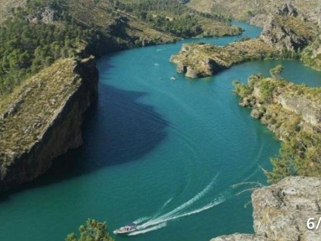 Gran parcela en la urbanización Nueva Sierra, con 700 metros muy planos, para poder construir tu hogar