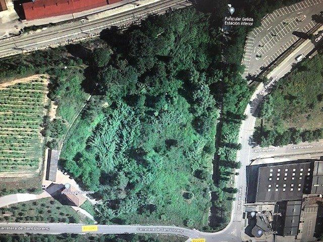 GRAN PARCELA EN VENTA EN GELIDA 10689 M2