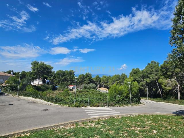 Gran parcela urbanizable muy cercana a Tarragona