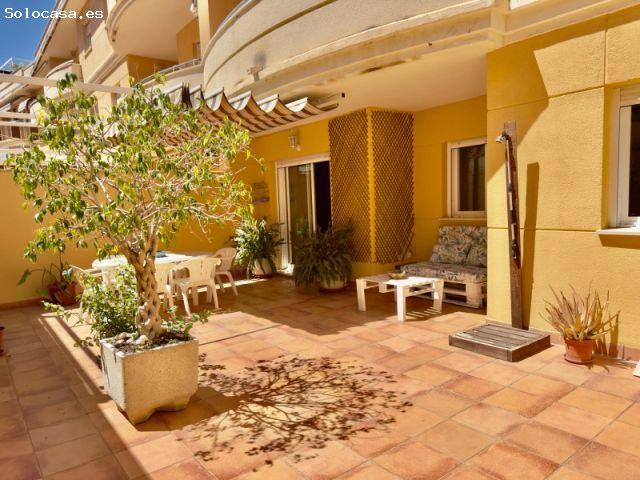 Gran piso con plaza de parking en Torrox Costa