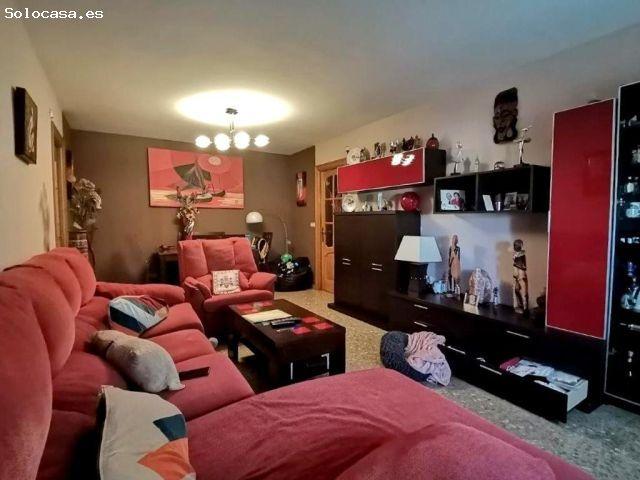 GRAN PISO DE 3 HABITACIONES, 1 BAÑO Y 1 ASEO, ORIENTACIÓN SUR ESTE