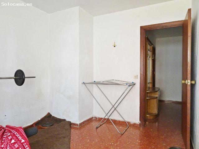Gran piso de 4 dormitorios y terraza junto a Vialia y estación de autobuses