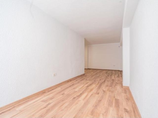 GRAN PISO EN VENTA REFORMADO