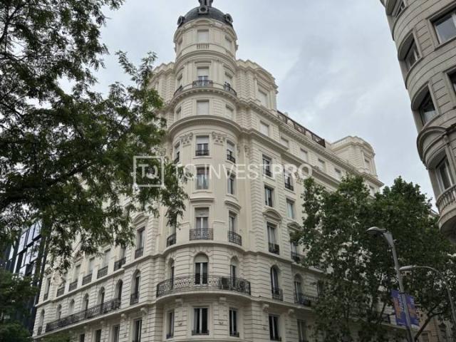 Gran piso esquinero de lujo en Barcelona