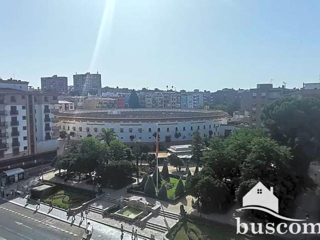 GRAN PISO MUY CÉNTRICO SIN AMUEBLAR