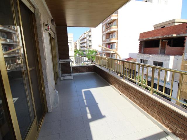 GRAN PISO TORREVIEJA CENTRO DE 200 METROS