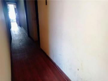 Gran precio bajo tasación! Casa en Terreno de 432 m2 en Barrio Suárez Mujica, Ñuñoa | 8 Dormitorios por 325000. 00 en Ñuñoa