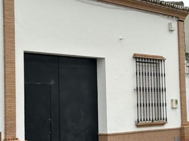 GRAN SOLAR CONSTRUIDO EN BOLLULLOS PAR DEL CONDADO, HUELVA, ANDALUCÍA