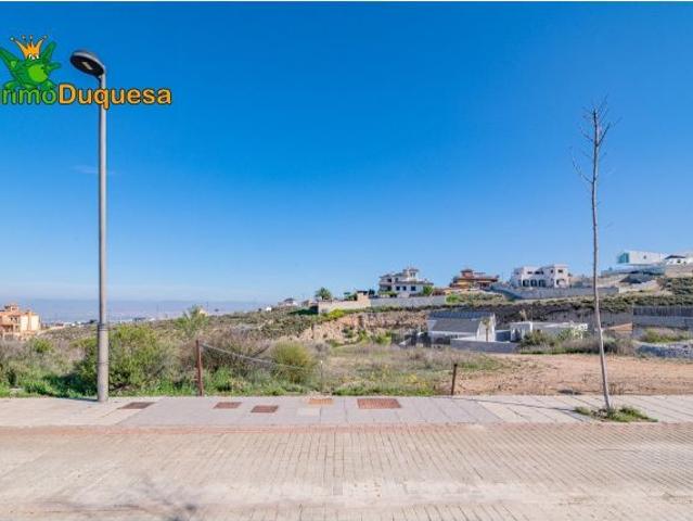 Gran solar urbano de mas de 1.000 m2
