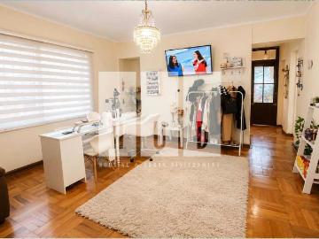 Gran terreno con dos casas y piscina! 1666 | Dormitorios por 11850.00 en Recoleta