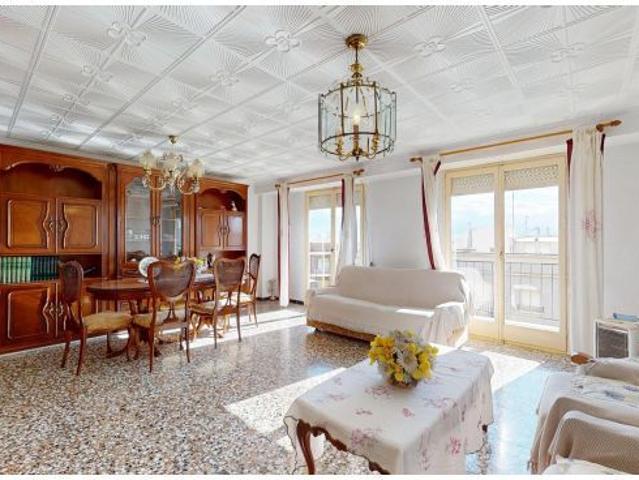 Gran vivienda en calle Diagonal