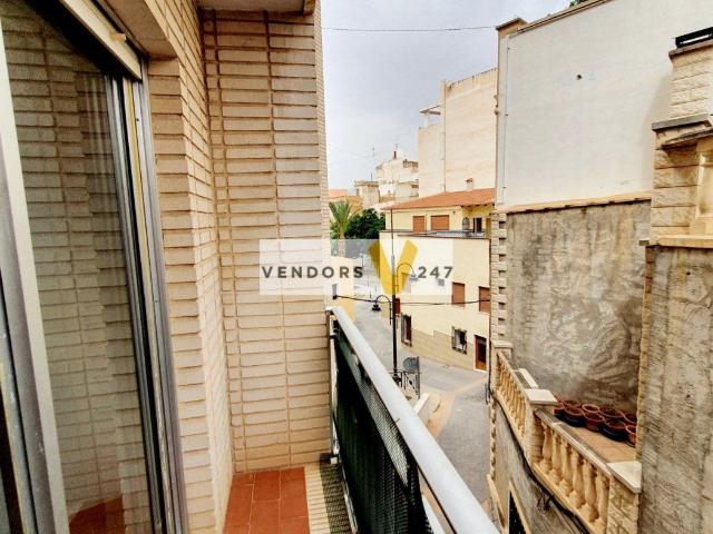 Gran vivienda en el centro, finca con ascensor
