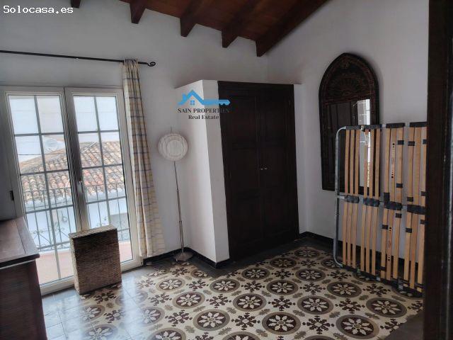 Gran vivienda frente al mar en Altea, con jardín, terrazas y múltiples estancias