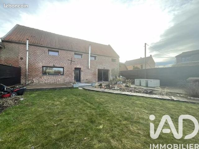 Grange 3 pièces 140 m²