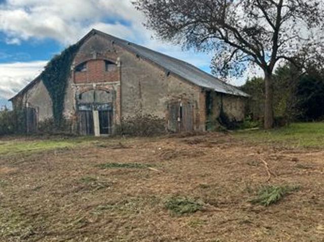 Grange 3 pièces 400 m²