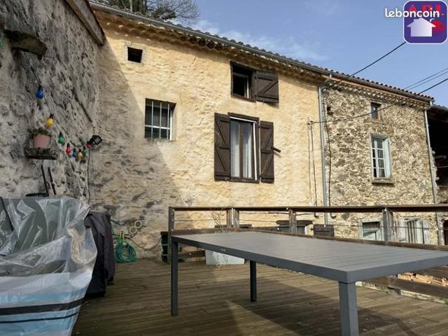 Grange 3 pièces 52 m²