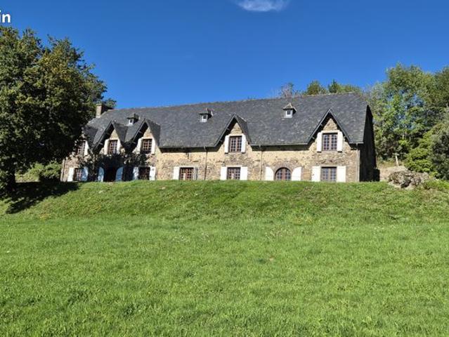 Grange 10 pièces 434 m²