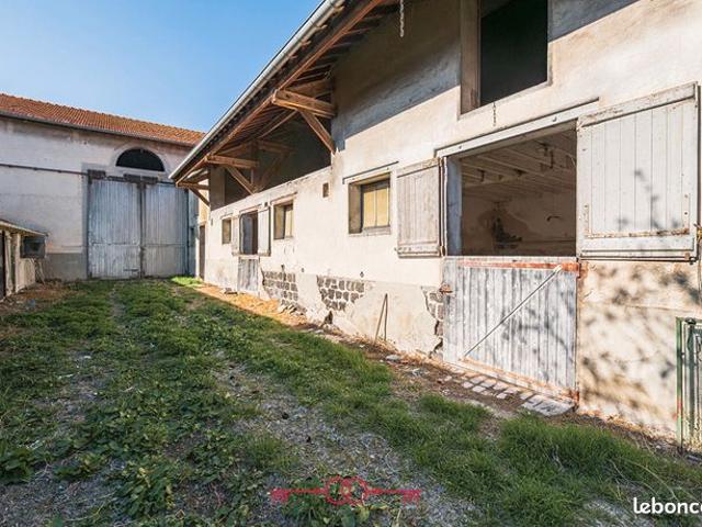 Grange 13 pièces 280 m²