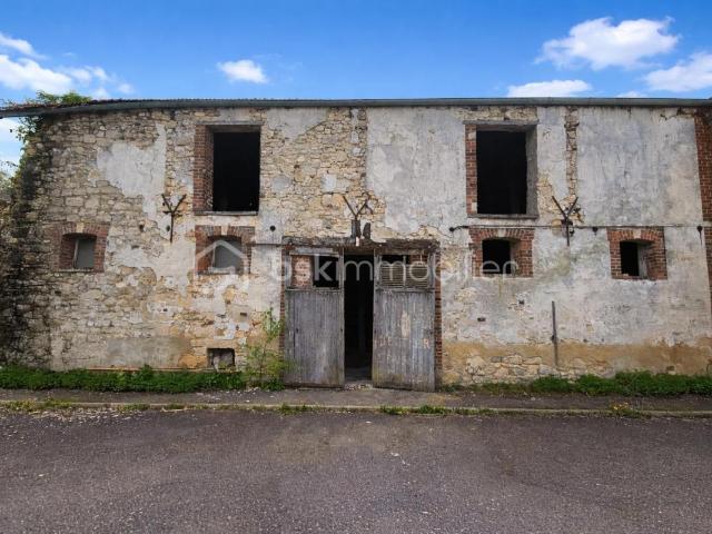 Grange 170 m² avec permis accordé pour 4 appartements et stationnements