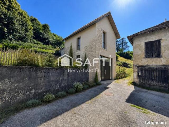 Grange 1 pièce 43 m²