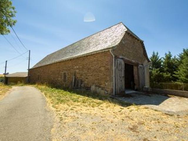 Grange 1 pièce 460 m²