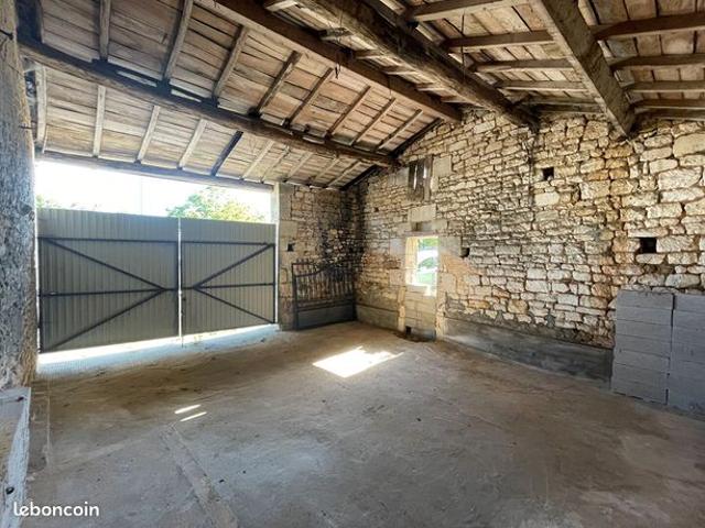 Grange 1 pièce 48 m²