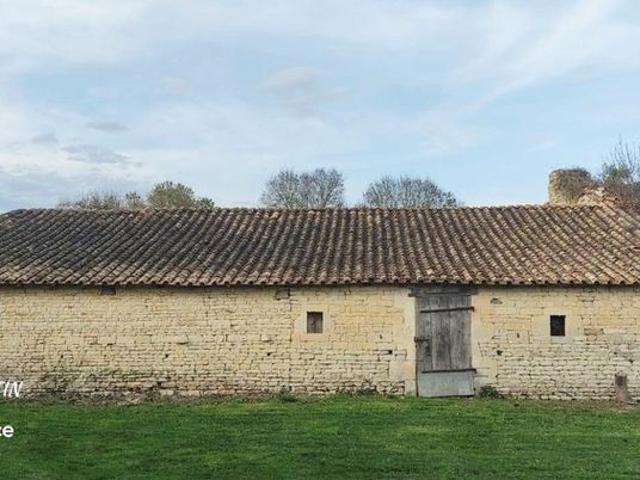 Grange 1 pièce 80 m²