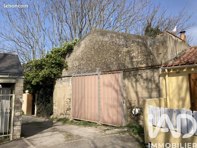 Grange 1 pièce 90 m²