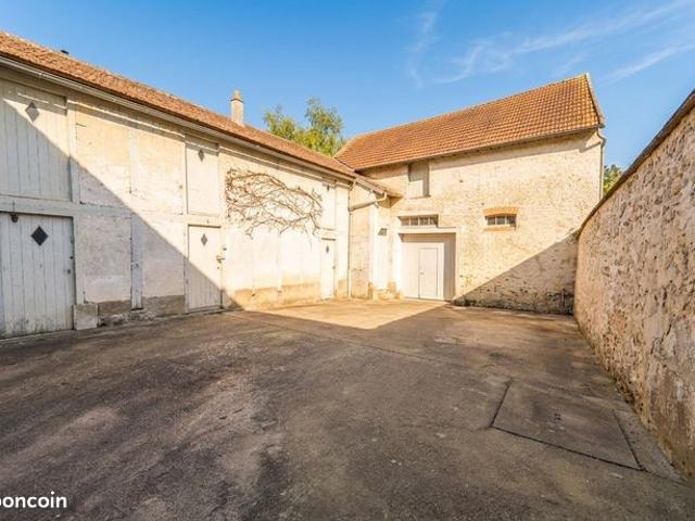 Grange 1 pièce 105 m²