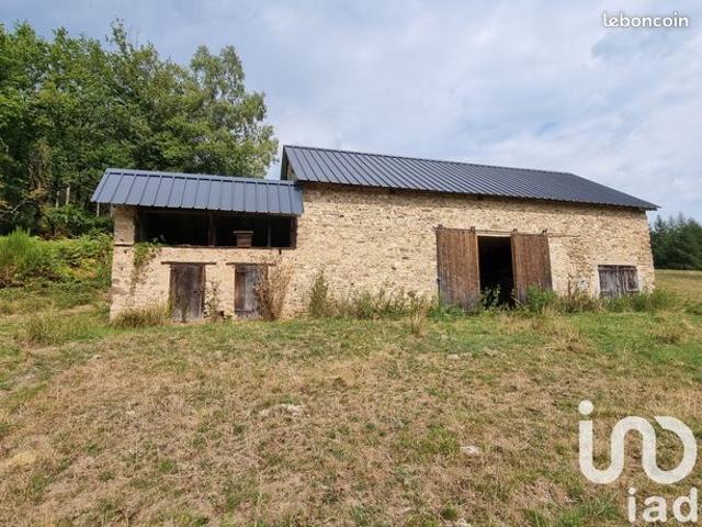 Grange 1 pièce 110 m²