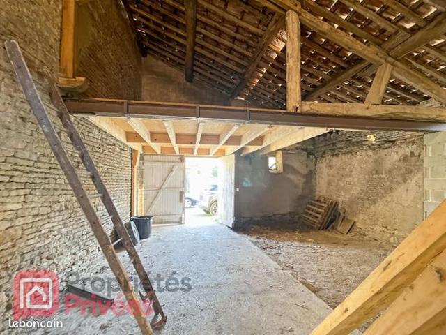 Grange 1 pièce 115 m²