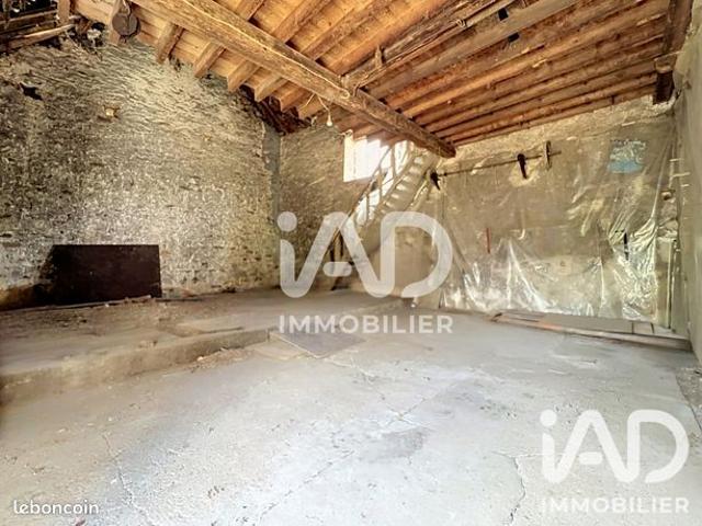 Grange 1 pièce 120 m²