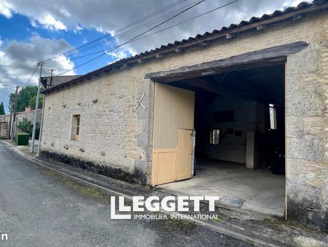 Grange 1 pièce 122 m²