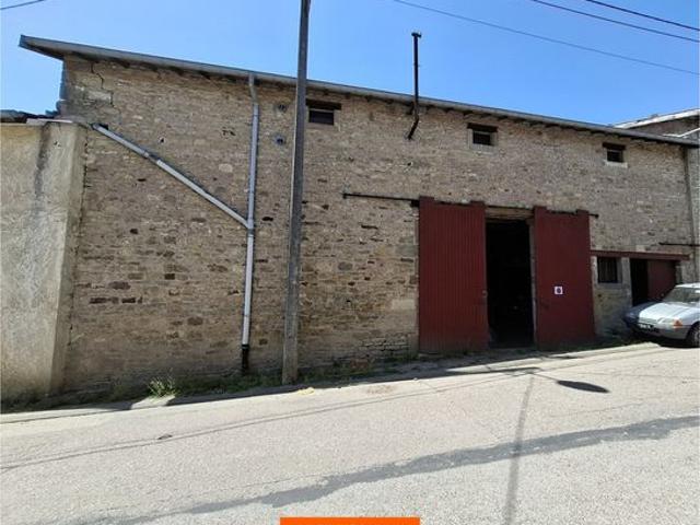 Grange 1 pièce 135 m²