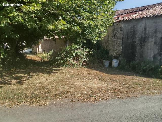 Grange 1 pièce 147 m²