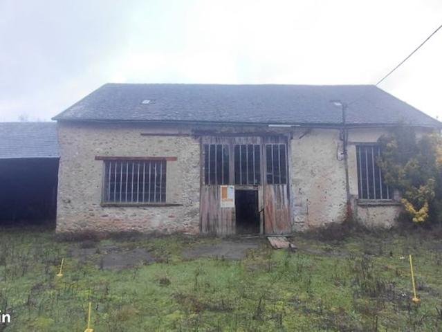 Grange 1 pièce 150 m²