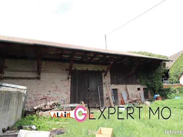 Grange 1 pièce 150 m²