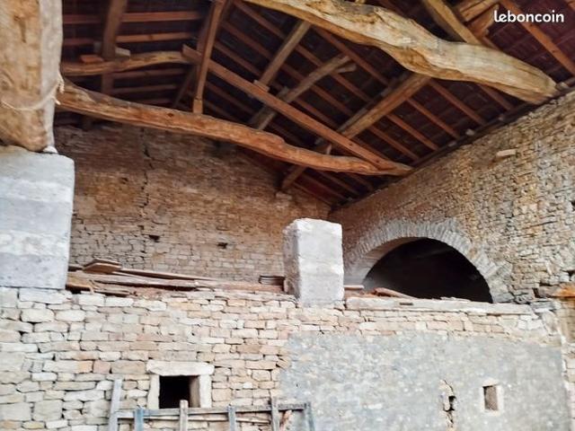 Grange 1 pièce 180 m²