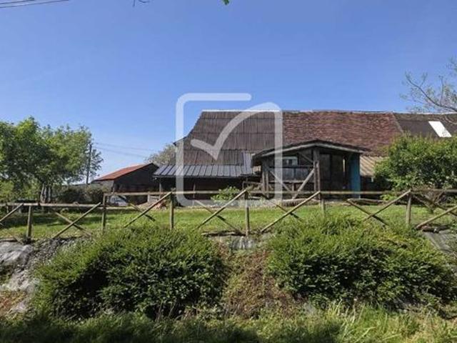 Grange 1 pièce 180 m²