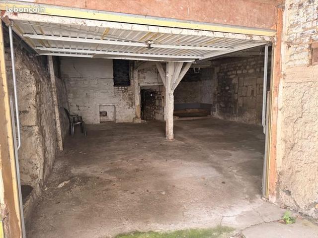Grange 1 pièce 200 m²